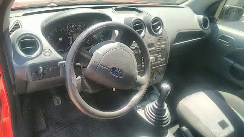 FORD FIESTA 2001