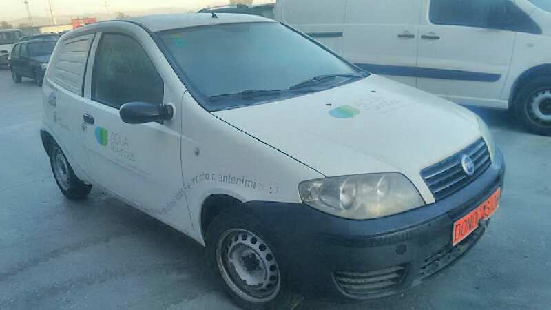 FIAT PUNTO BERLINA (188) 2004