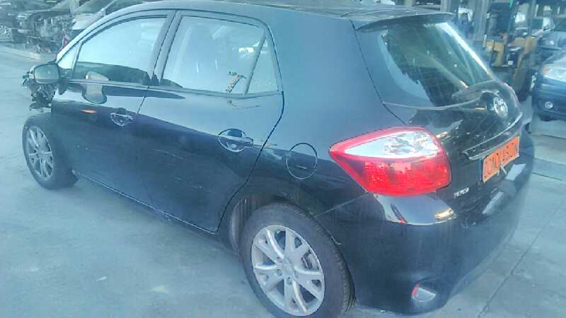 TOYOTA AURIS 2009