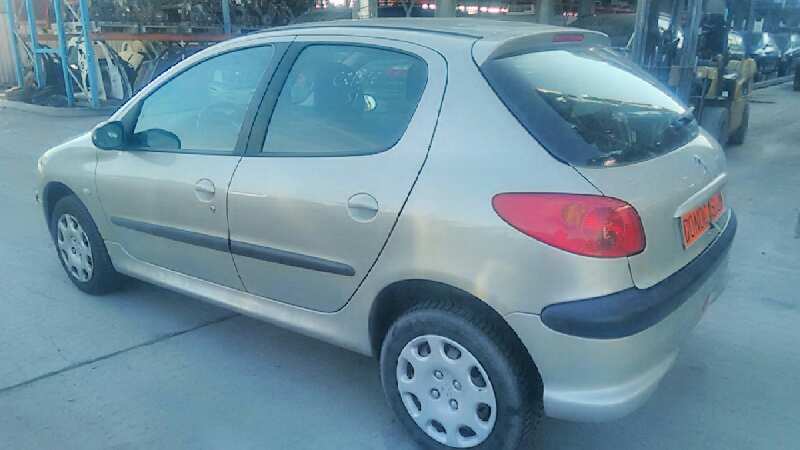 PEUGEOT 206 BERLINA 1999