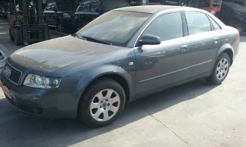 AUDI A4 BERLINA (8E) 2000