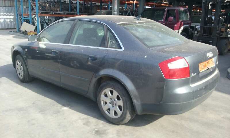 AUDI A4 BERLINA (8E) 2000