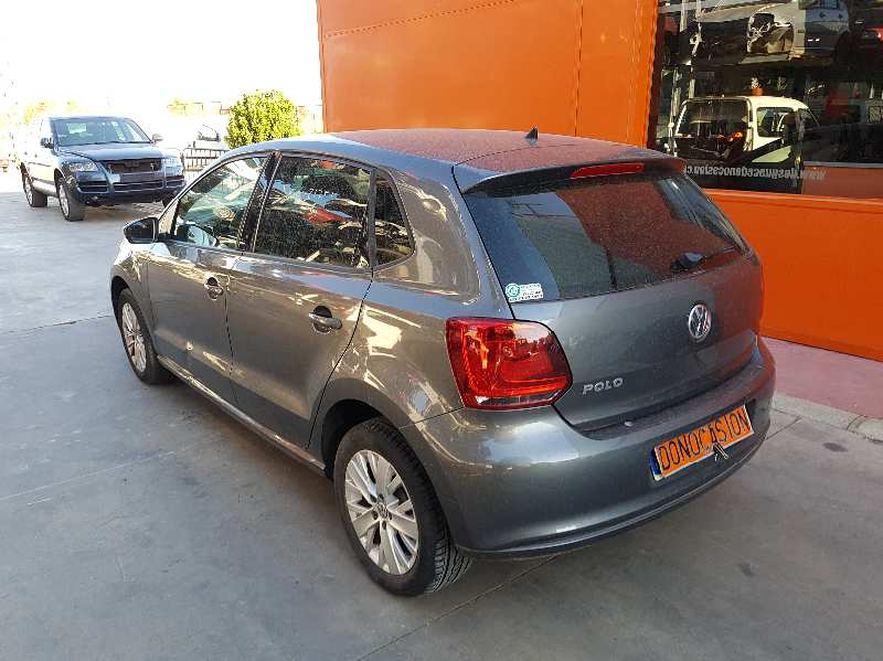 VOLKSWAGEN POLO (6R1) 2011