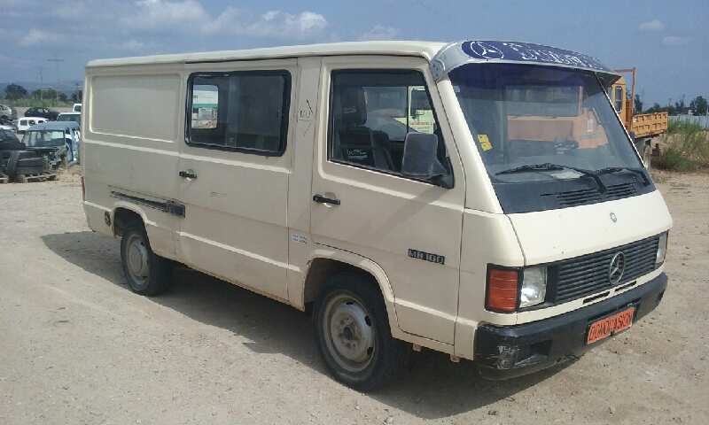 MERCEDES MB 100 D CAJA CERRADA / COMBI 1987