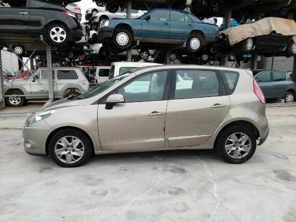 RENAULT SCENIC III 2009