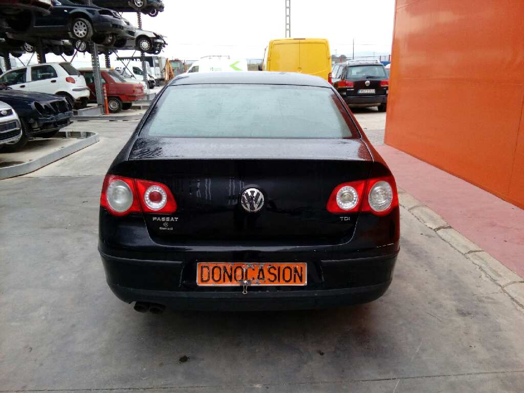 VOLKSWAGEN PASSAT BERLINA (3C2) 2009