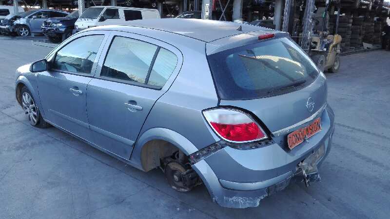 OPEL ASTRA H BERLINA 2004