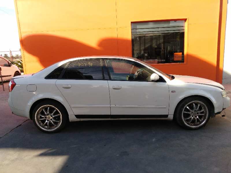 AUDI A4 BERLINA (8E) 2000