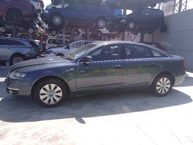 AUDI A6 BERLINA (4F2) 2004