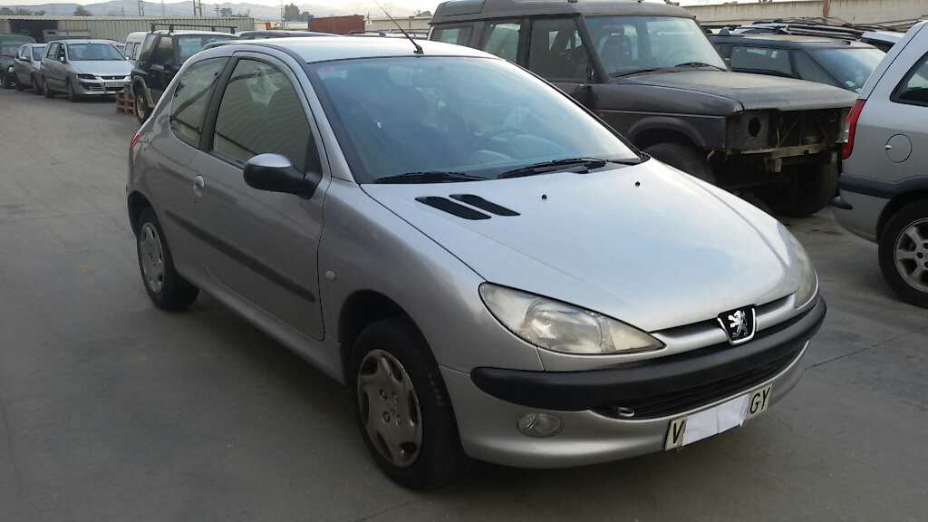 PEUGEOT 206 BERLINA 1998