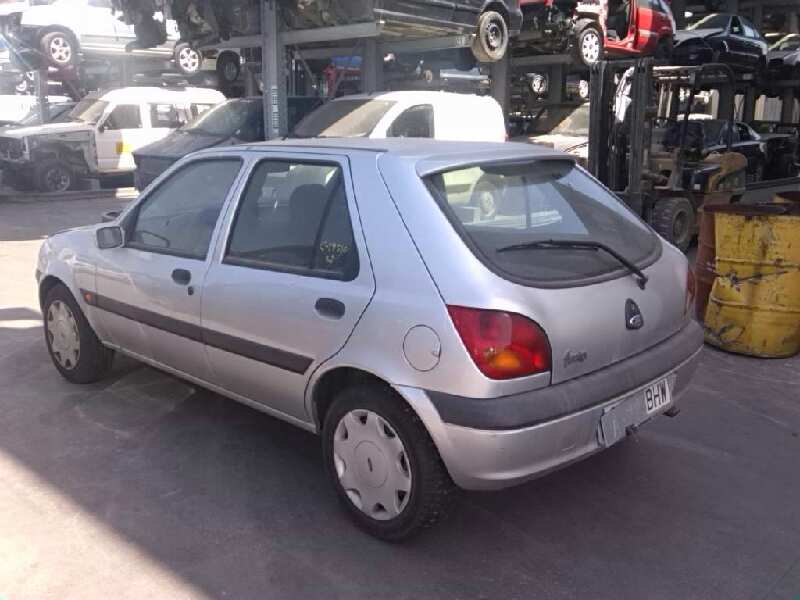 FORD FIESTA BERLINA (DX) 2000