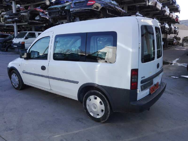 PARAGOLPES TRASERO