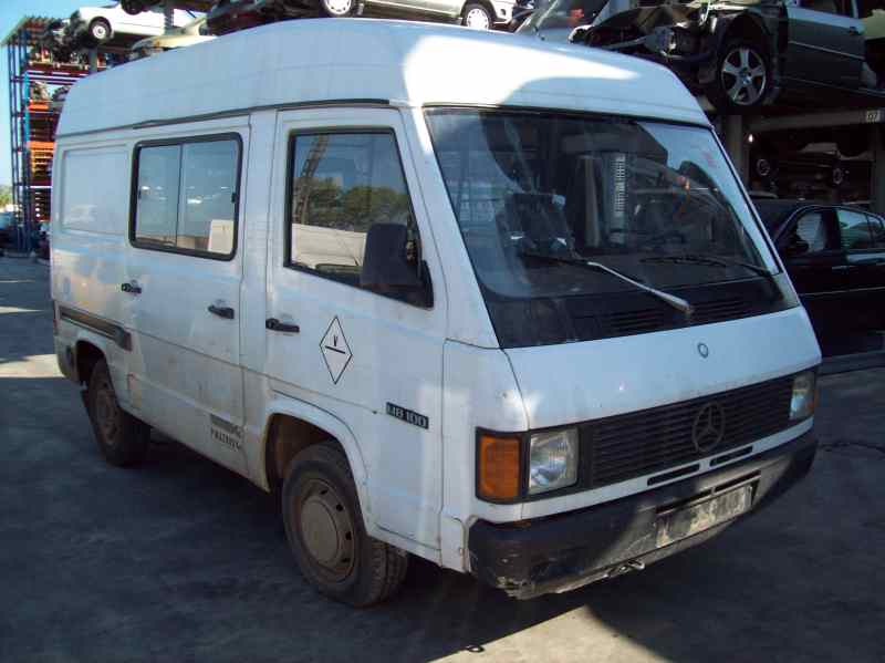 MERCEDES MB 100 D CAJA CERRADA / COMBI 1987