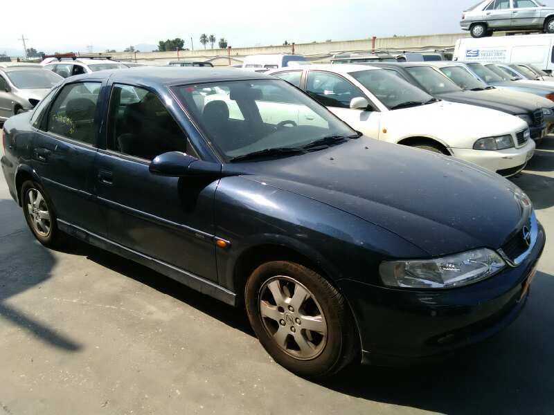 OPEL VECTRA B BERLINA 2000