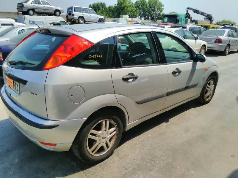 FORD FOCUS BERLINA (CAK) 1998