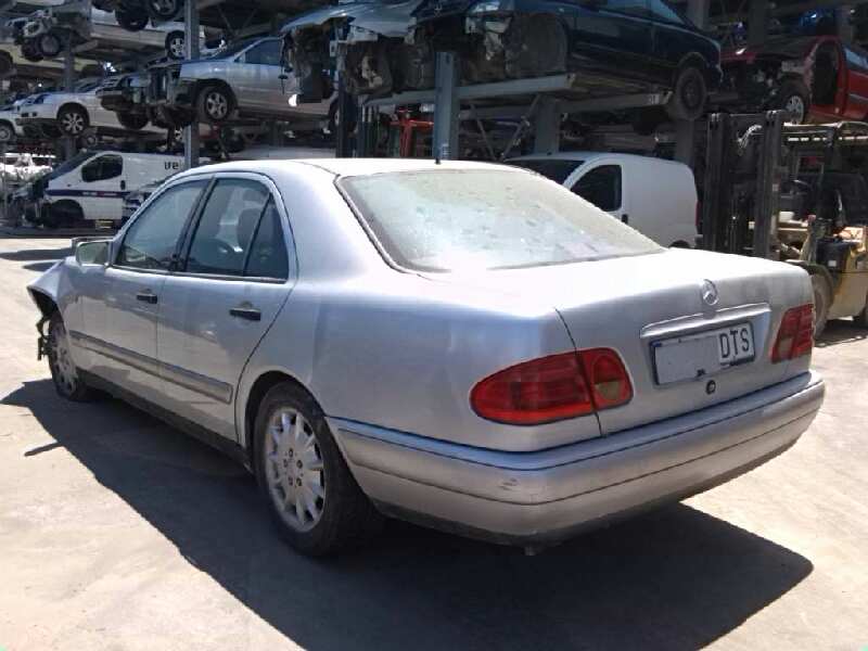 MERCEDES CLASE E (W210) BERLINA DIESEL 1996