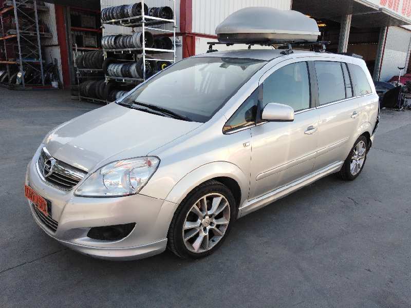 OPEL ZAFIRA B 2005