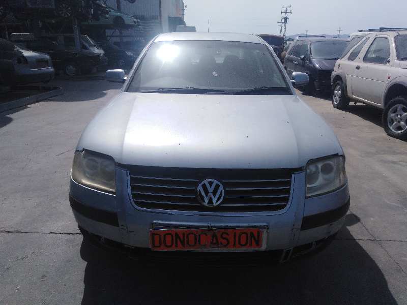 VOLKSWAGEN PASSAT BERLINA (3B3) 2000