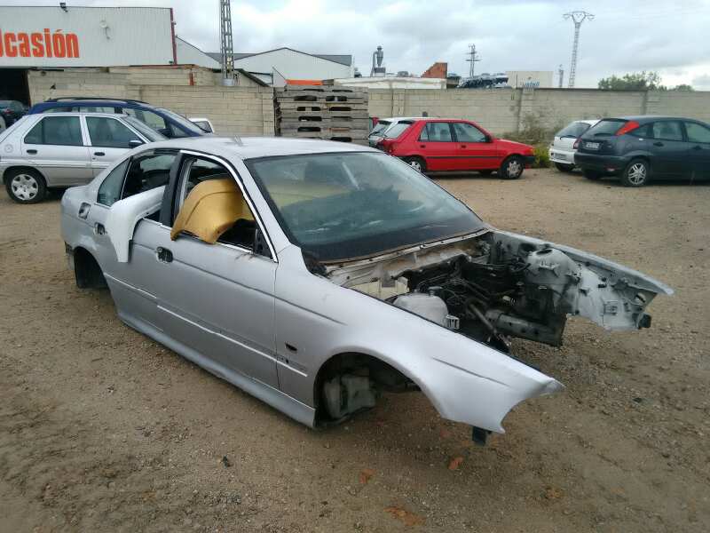 BMW SERIE 5 BERLINA (E39) 2001