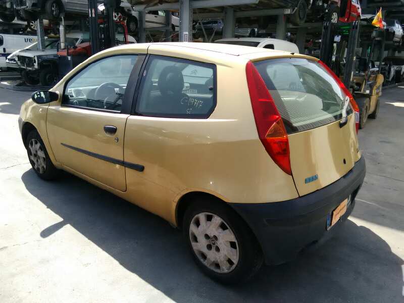 FIAT PUNTO BERLINA (188) 1999