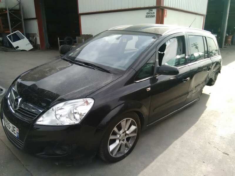 OPEL ZAFIRA B 2005