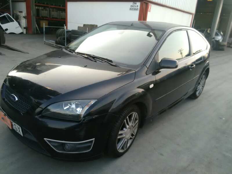 FORD FOCUS BERLINA (CAP) 2004