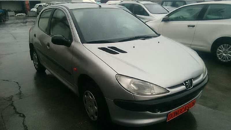 PEUGEOT 206 BERLINA 1998