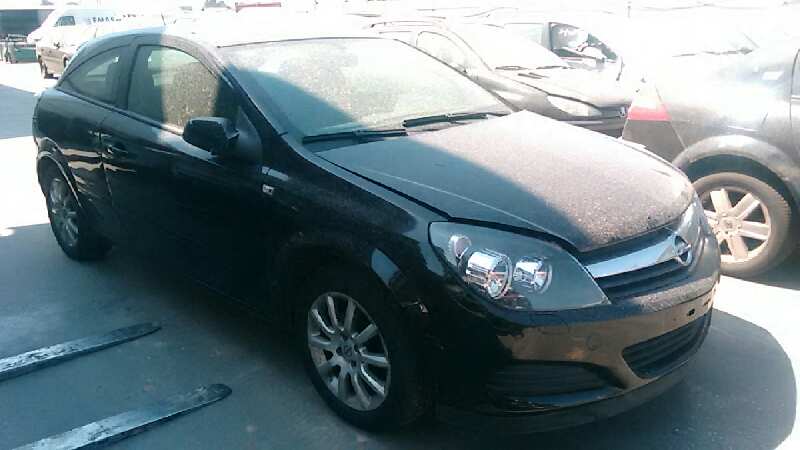 OPEL ASTRA GTC 2004