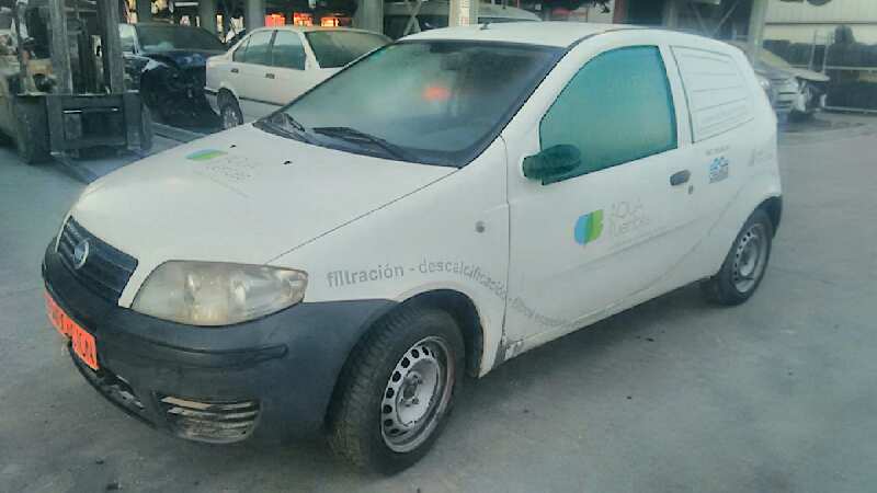 FIAT PUNTO BERLINA (188) 2004