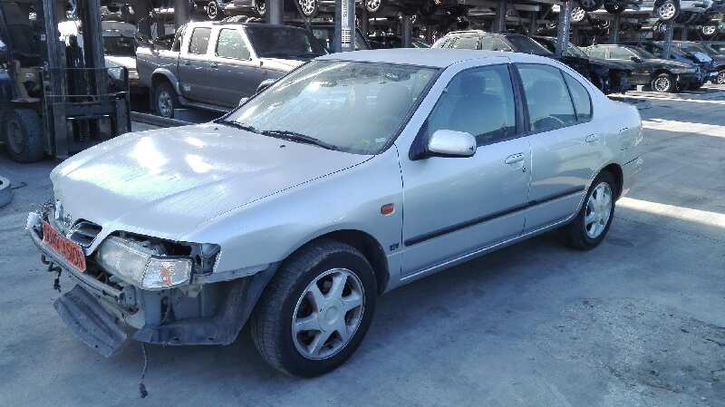 NISSAN PRIMERA BERLINA (P11) 1997