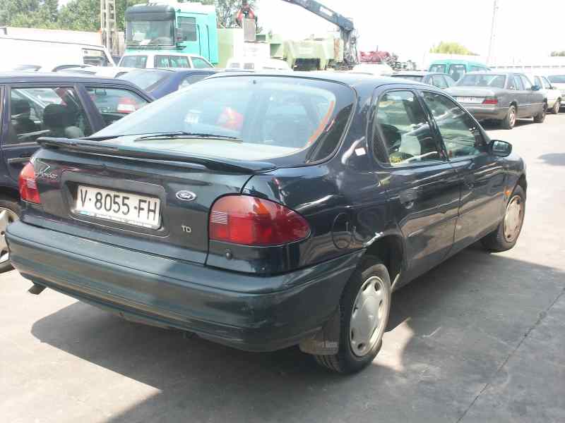 FORD MONDEO BERLINA (GD) 1996