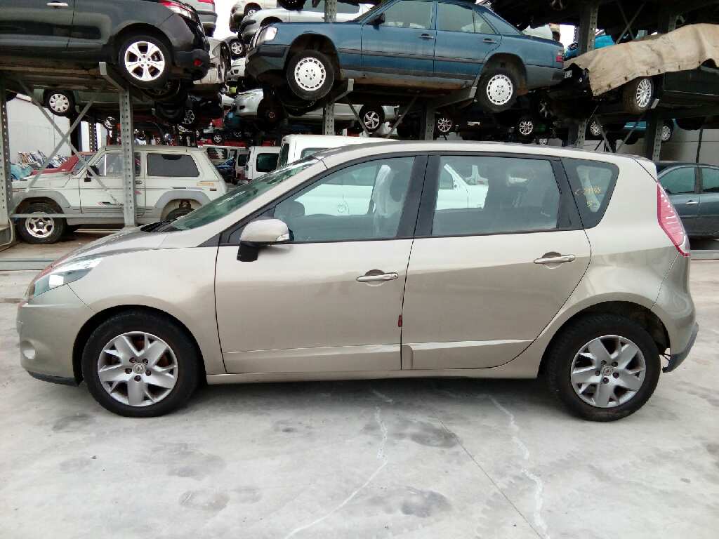 RENAULT SCENIC III 2009