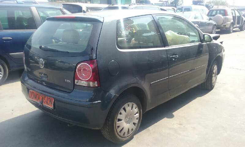 VOLKSWAGEN POLO (9N3) 2005