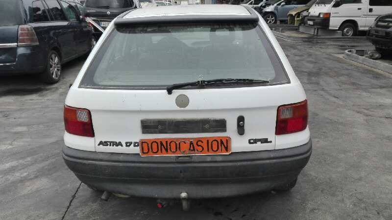 OPEL ASTRA F BERLINA 1992