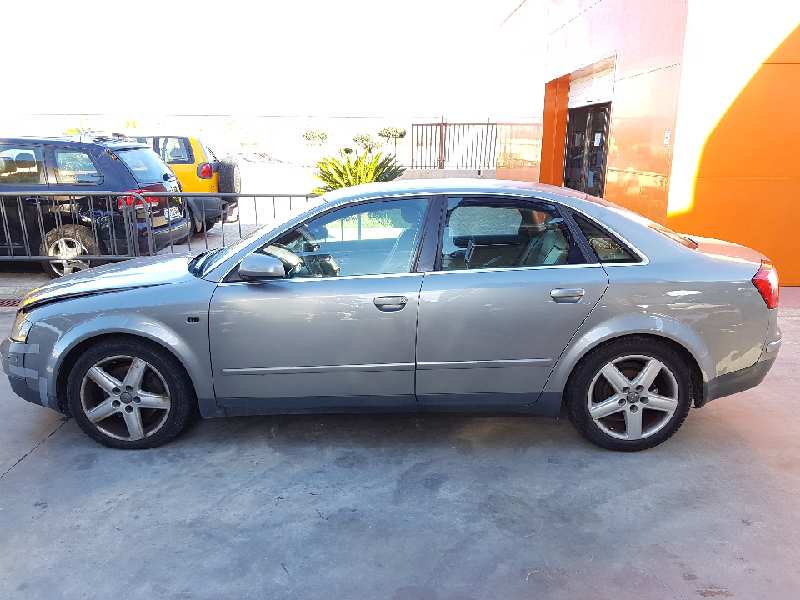 AUDI A4 BERLINA (8E) 2000