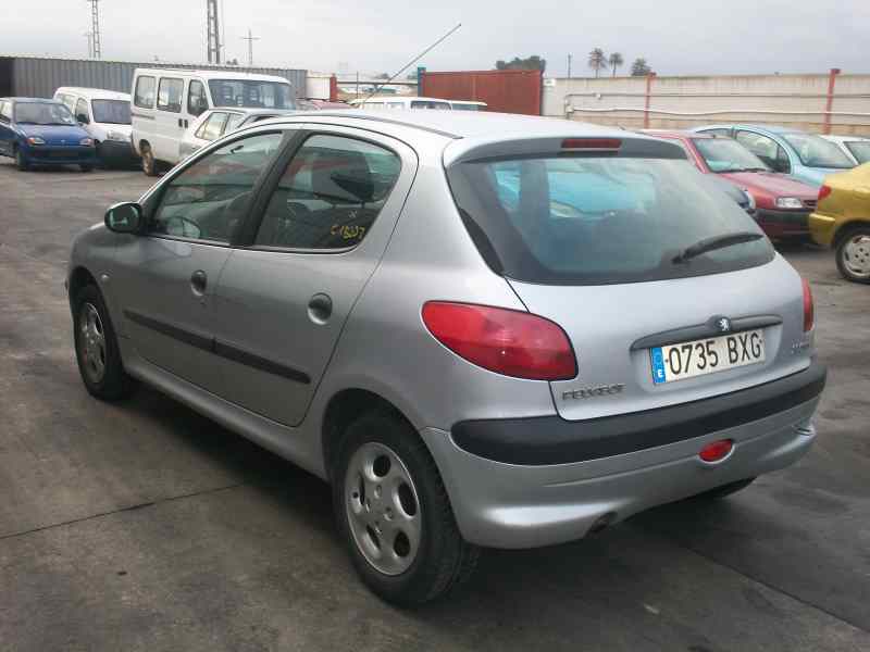 PEUGEOT 206 BERLINA 2002