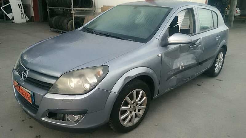 OPEL ASTRA H BERLINA 2004