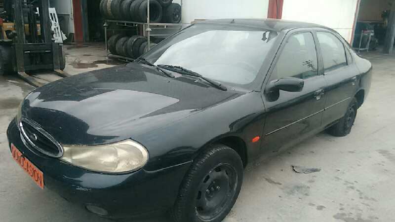 FORD MONDEO BERLINA (GD) 1996