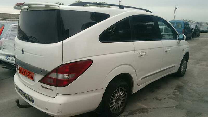 SSANGYONG RODIUS 2005