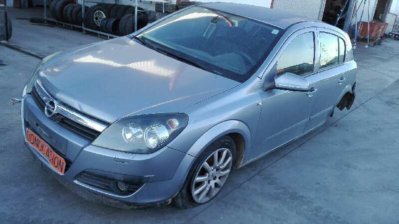 OPEL ASTRA H BERLINA 2004