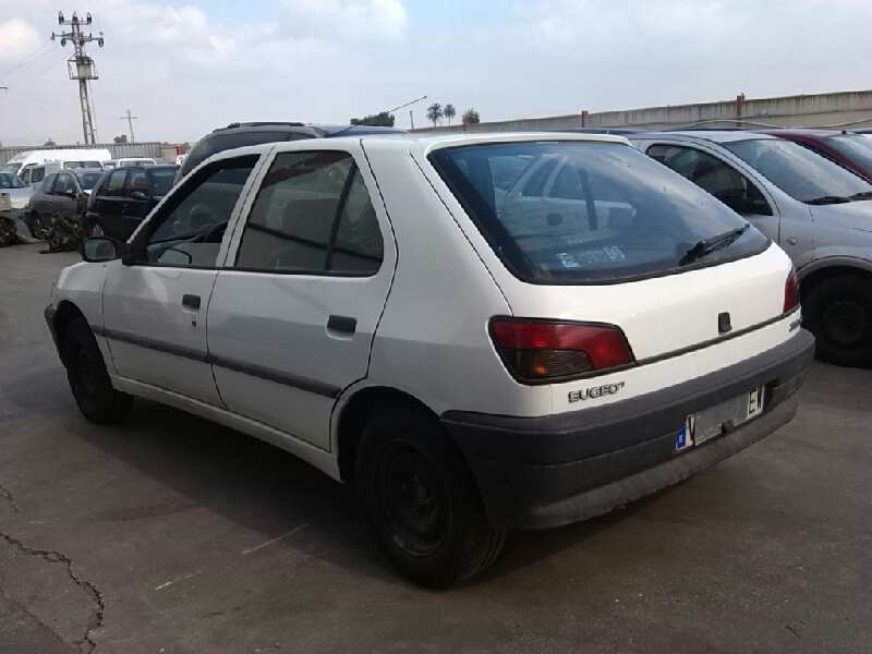 PARAGOLPES DELANTERO