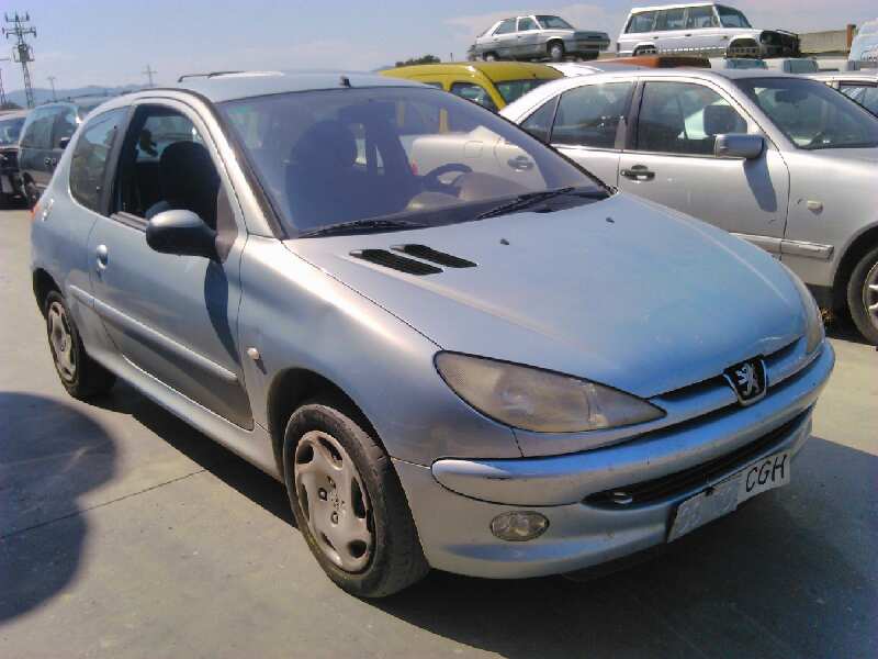 PEUGEOT 206 BERLINA 1998