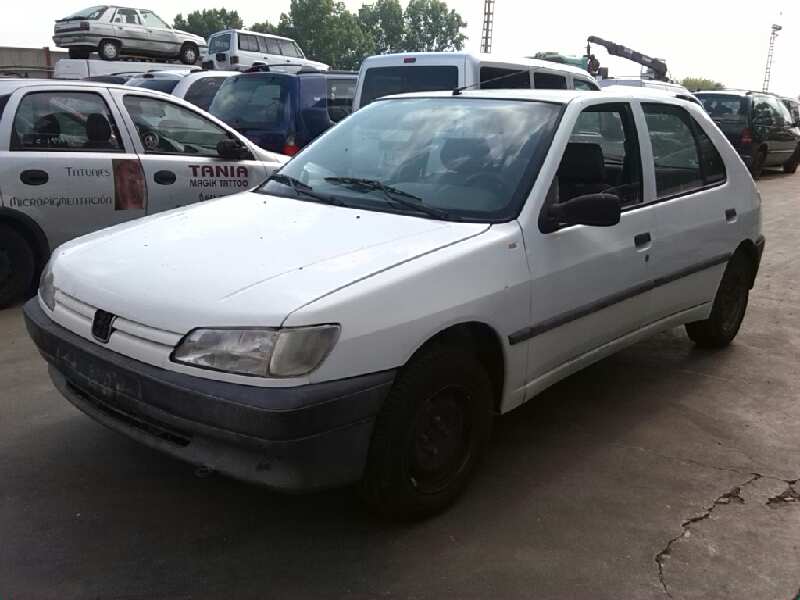 PARAGOLPES DELANTERO