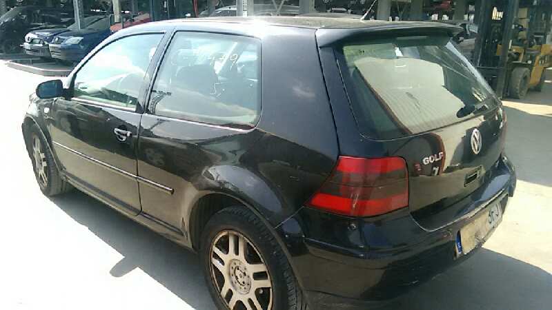 VOLKSWAGEN GOLF IV BERLINA (1J1) 2000