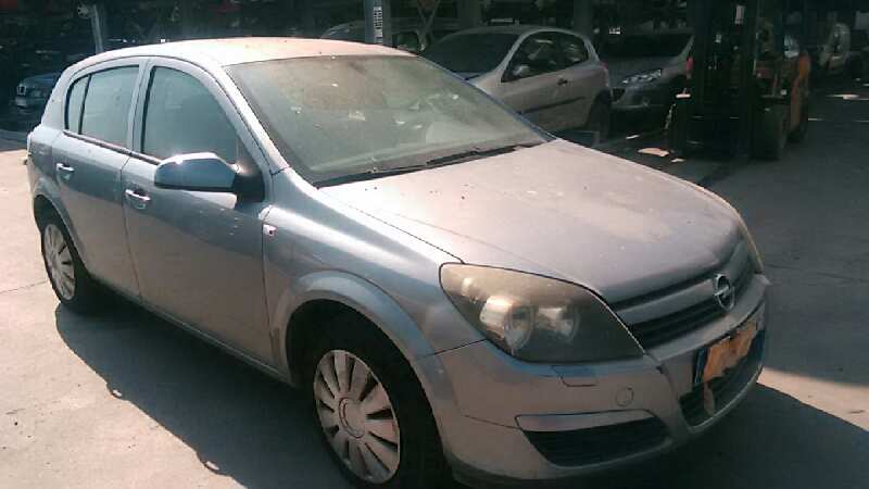 OPEL ASTRA H BERLINA 2004