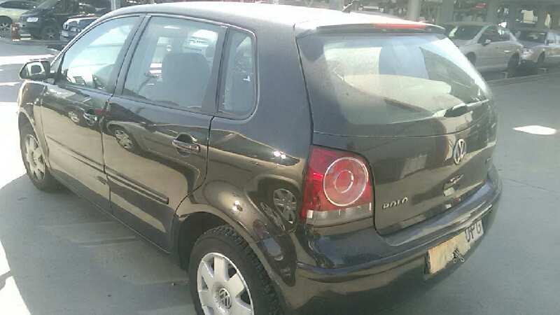 VOLKSWAGEN POLO (9N3) 2005