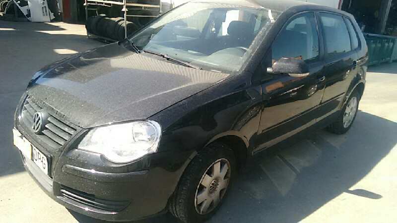 VOLKSWAGEN POLO (9N3) 2005